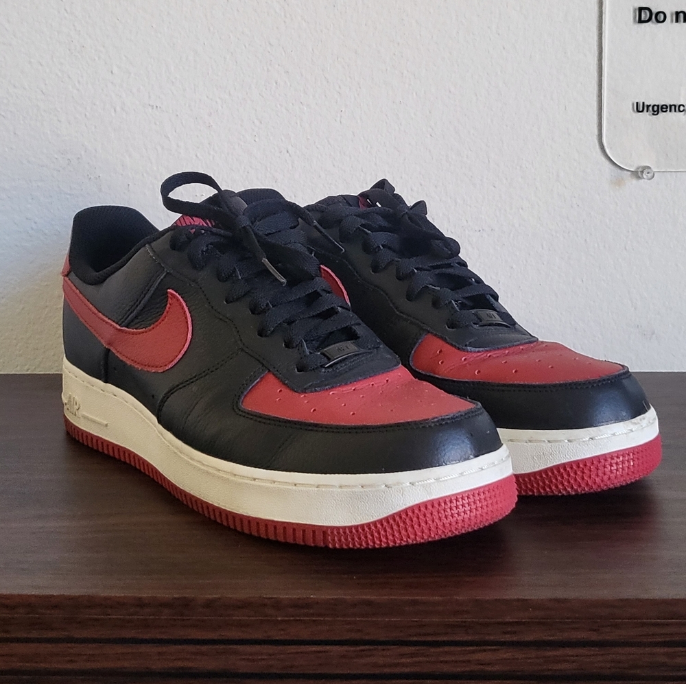 Nike Air Force 1 Nike by you Bred